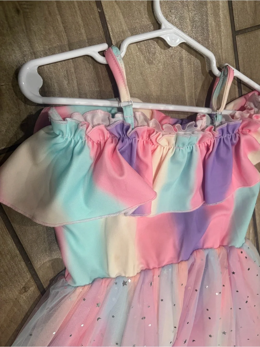 Girls dress with ombré rainbow colors with shiny star glitter like spots size 5